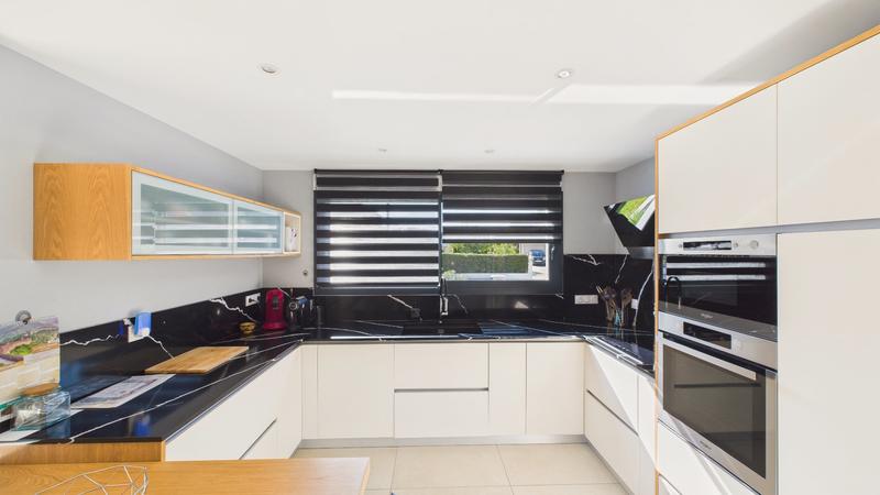 Maison - 155 m² - 6 pièces