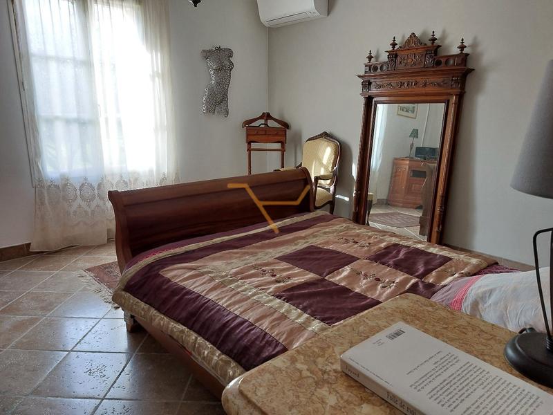 Villa - 237 m² - 7 pièces