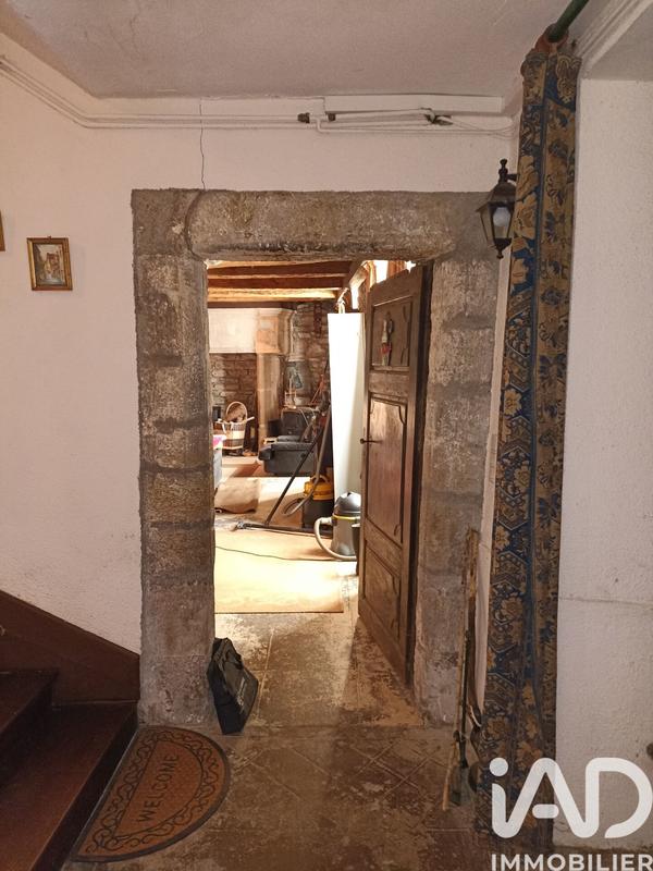 Maison - 330 m² - 6 pièces