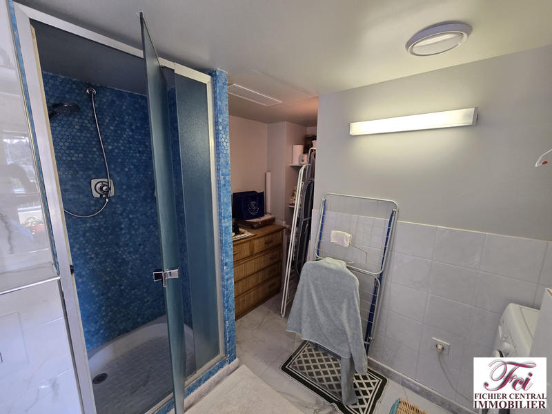 Appartement - 99 m² - 4 pièces