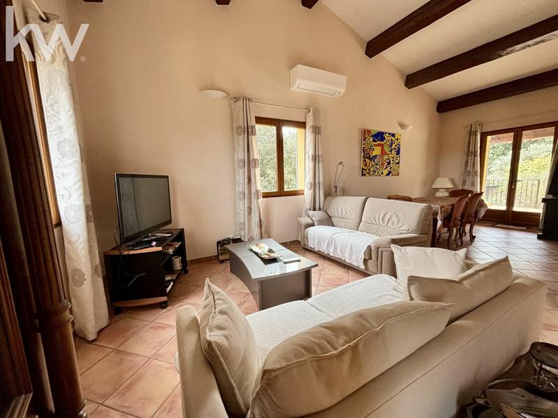 Maison provençale - 181 m² - 7 pièces