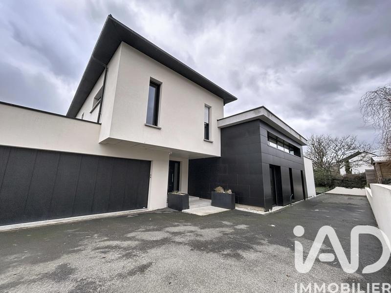 Maison de maîtres - 314 m² - 10 pièces