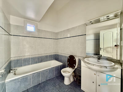 Appartement - 77 m² - 4 pièces