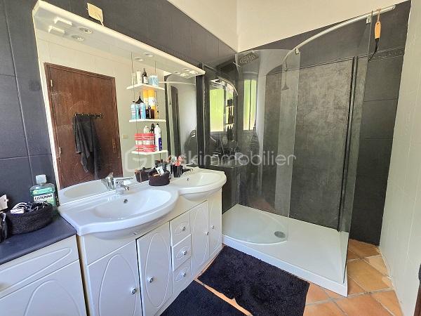 Corps de ferme - 379 m² - 10 pièces