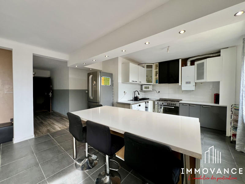 Appartement - 115 m² - 5 pièces