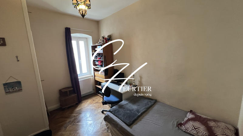 Appartement - 96 m² - 4 pièces