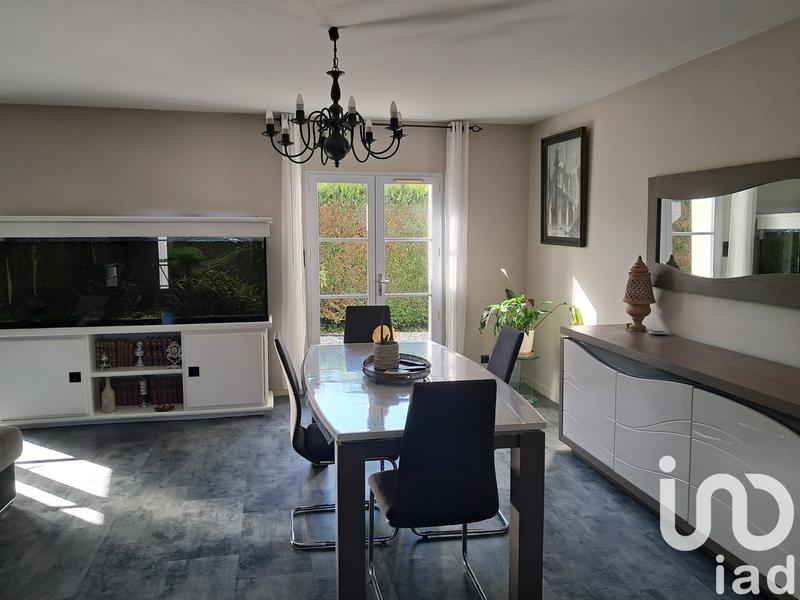 Maison - 167 m² - 8 pièces