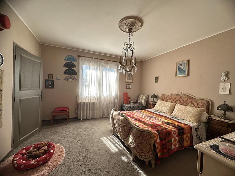 Villa - 206 m² - 6 pièces