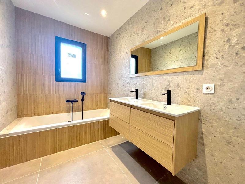 Maison - 112 m² - 4 pièces