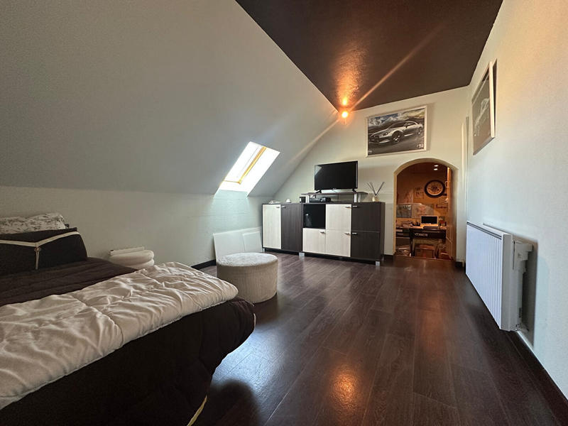 Maison - 145 m² - 6 pièces