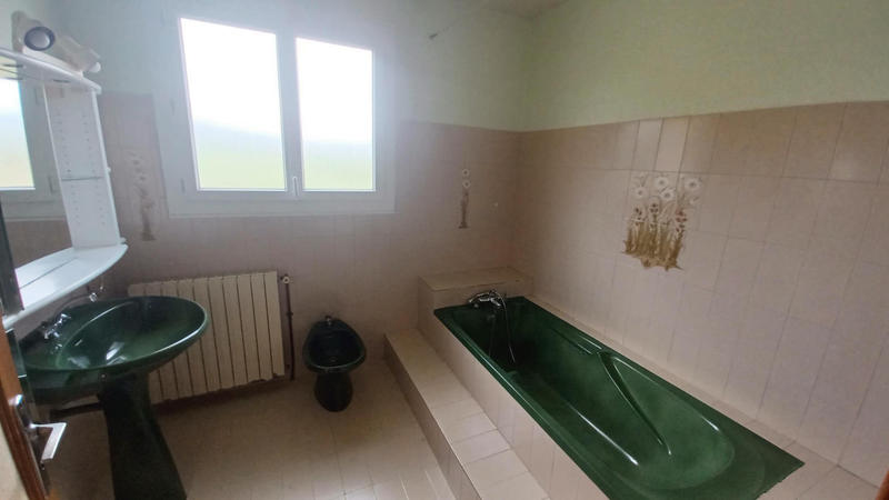 Villa - 90 m² - 5 pièces