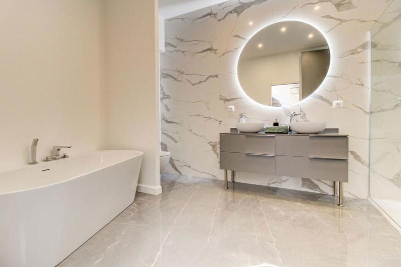 Loft - 123 m² - 3 pièces