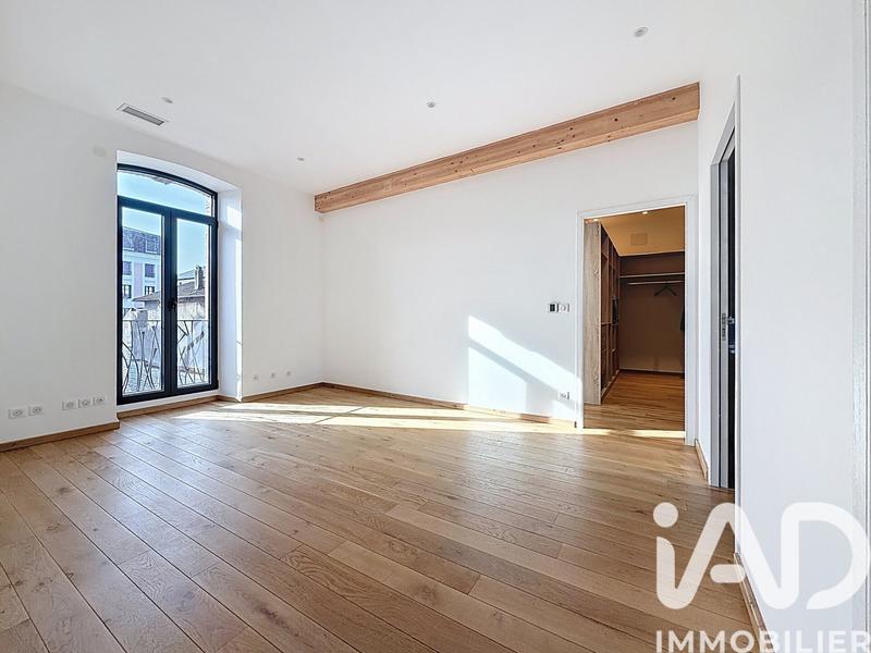 Maison de ville - 334 m² - 8 pièces