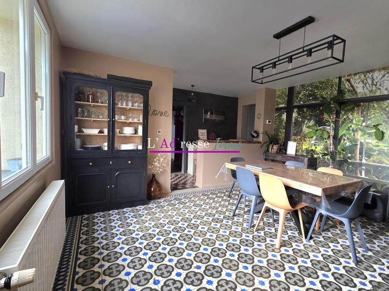 Maison traditionnelle - 120 m² - 6 pièces