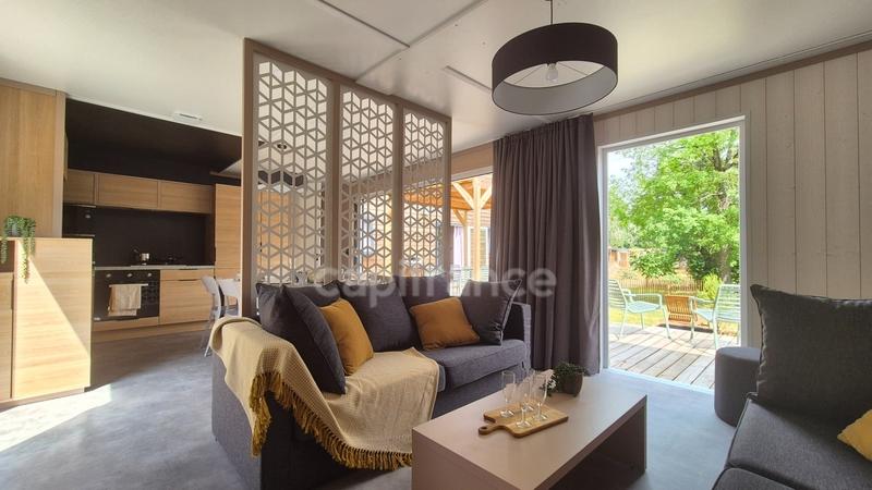 Mobil-home - 110 m² - 7 pièces