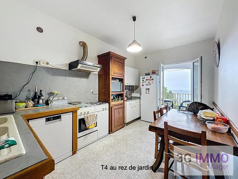 Viager - Villa - 210 m² - 8 pièces