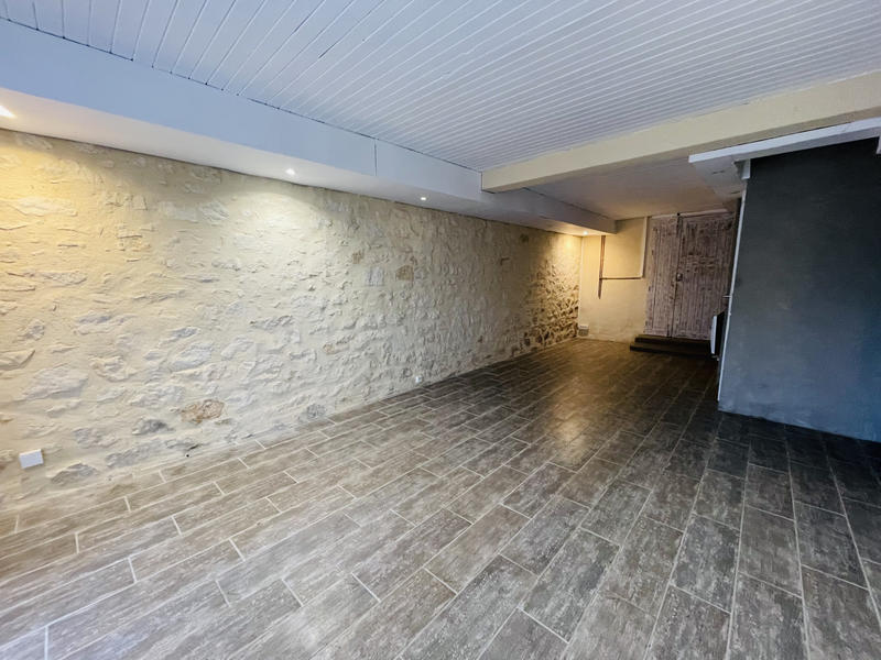 Maison - 211 m² - 7 pièces