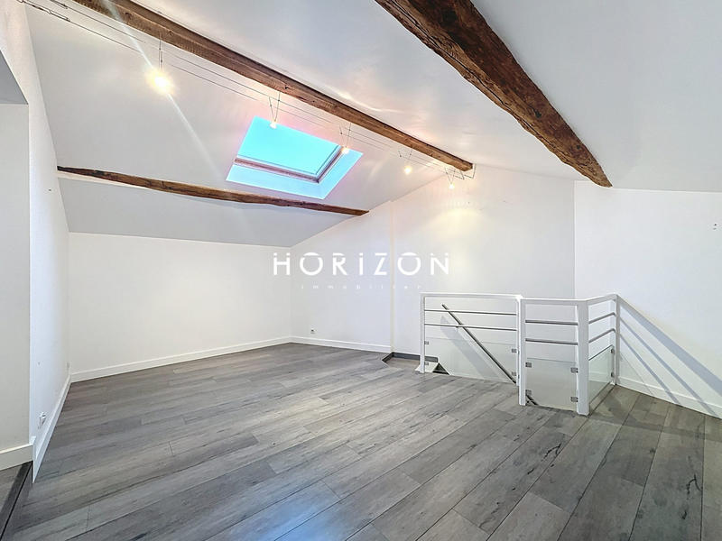 Maison ancienne - 204 m² - 8 pièces