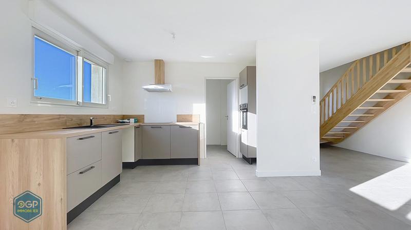 Maison - 96 m² - 4 pièces