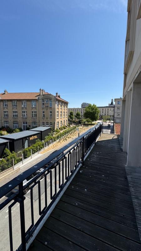 Appartement - 180 m² - 10 pièces