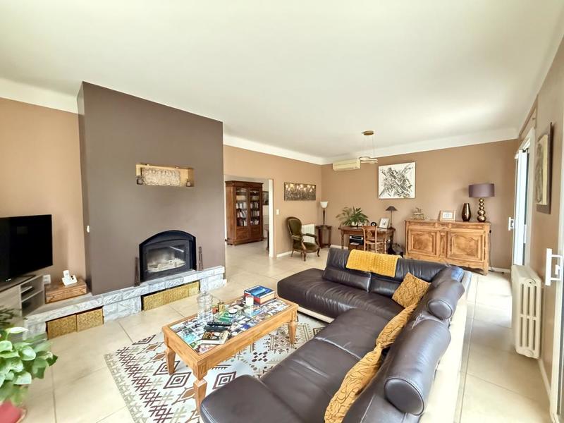 Maison de ville - 243 m² - 6 pièces