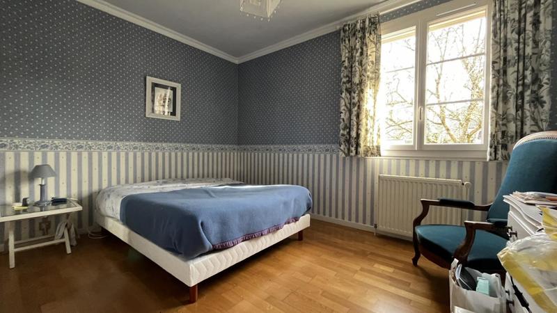 Maison - 190 m² - 6 pièces