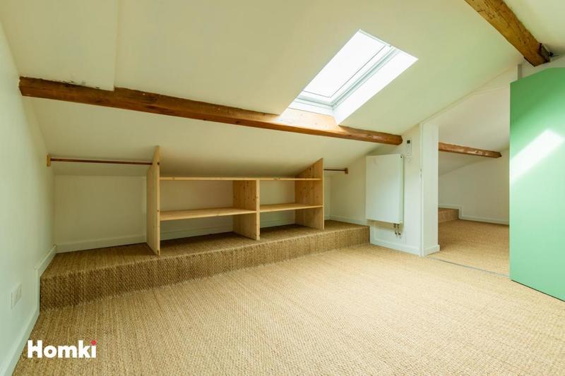 Maison - 210 m² - 7 pièces