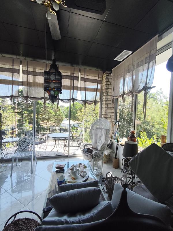 Villa - 250 m² - 8 pièces