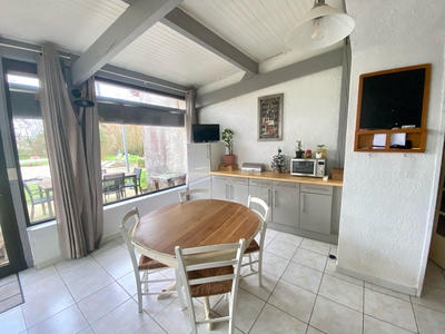 Maison - 180 m² - 7 pièces