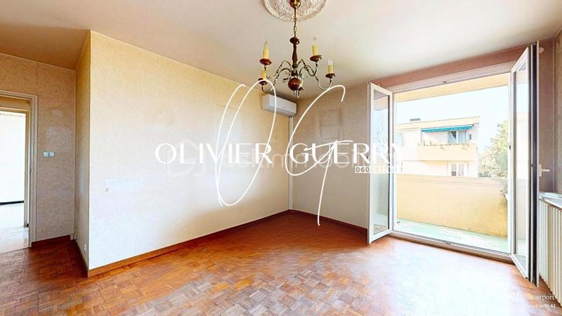 Appartement - 75 m² - 4 pièces