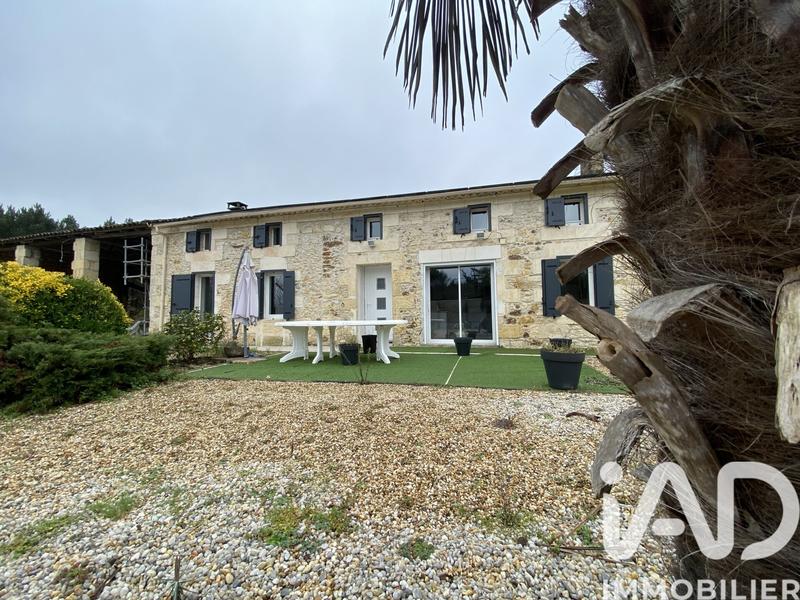 Maison - 200 m² - 8 pièces