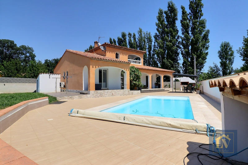 Villa - 195 m² - 6 pièces
