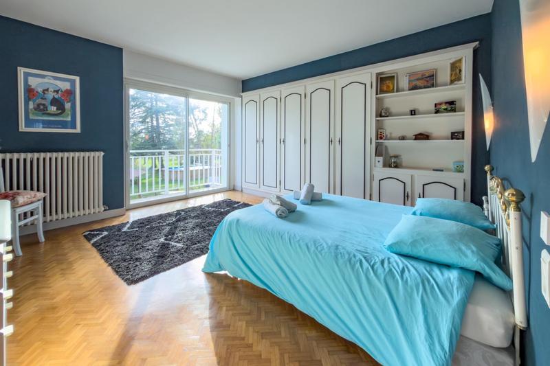 Maison - 600 m² - 15 pièces