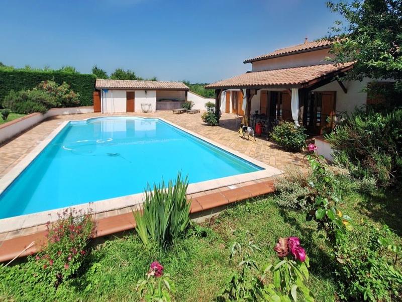 Mas - 207 m² - 6 pièces