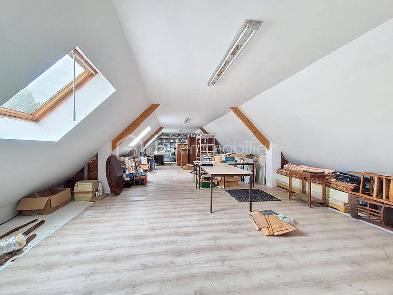 Maison traditionnelle - 150 m² - 7 pièces