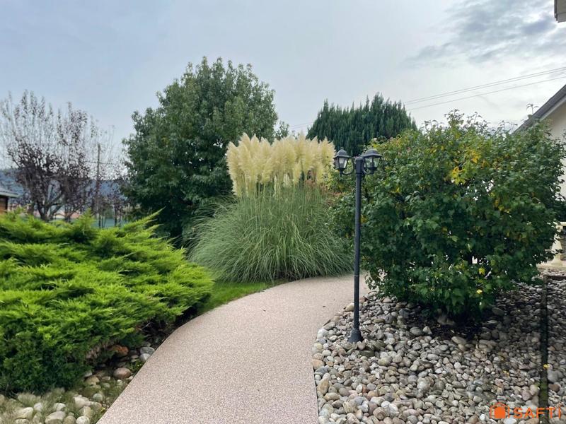 Maison - 163 m² - 6 pièces