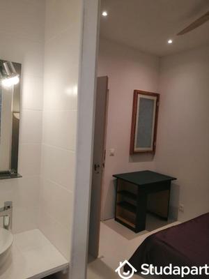 Chambre - 12 m² - 1 pièce