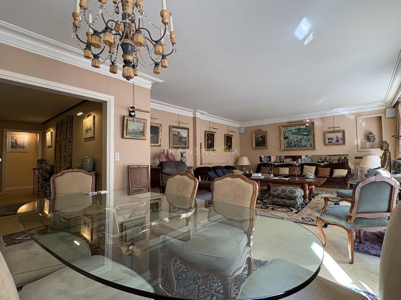 Appartement - 173 m² - 7 pièces