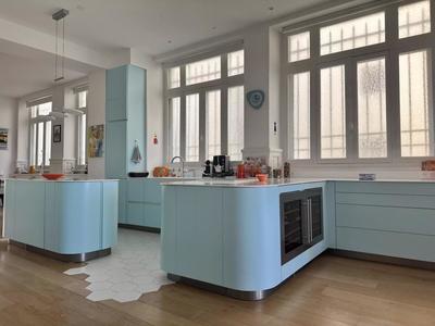 Appartement - 153 m² - 6 pièces