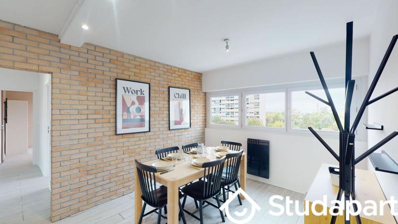 Chambre - 11 m² - 1 pièce