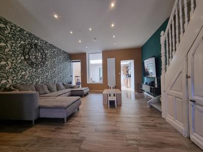 Maison - 156 m² - 8 pièces