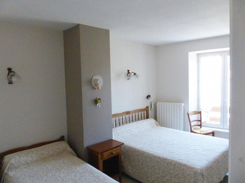 Maison - 200 m² - 13 pièces