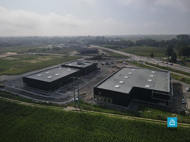 Local d'activités - 276 m²