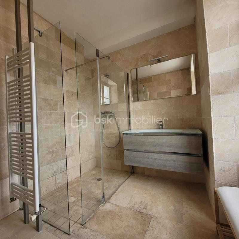 Demeure - 202 m² - 8 pièces