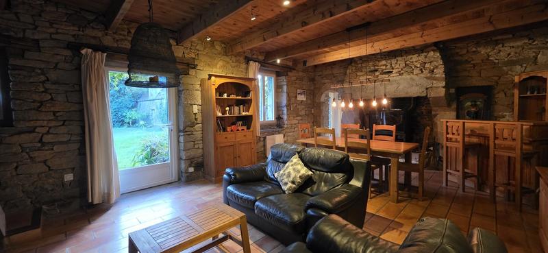 Maison - 200 m² - 9 pièces