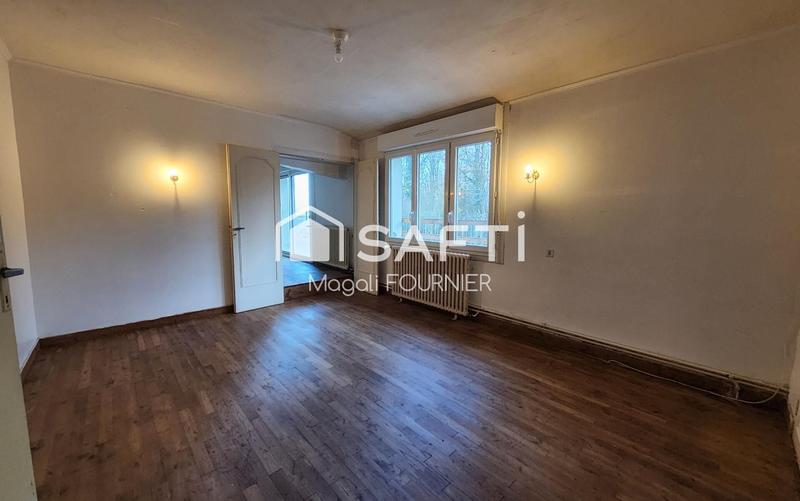 Maison - 238 m² - 12 pièces