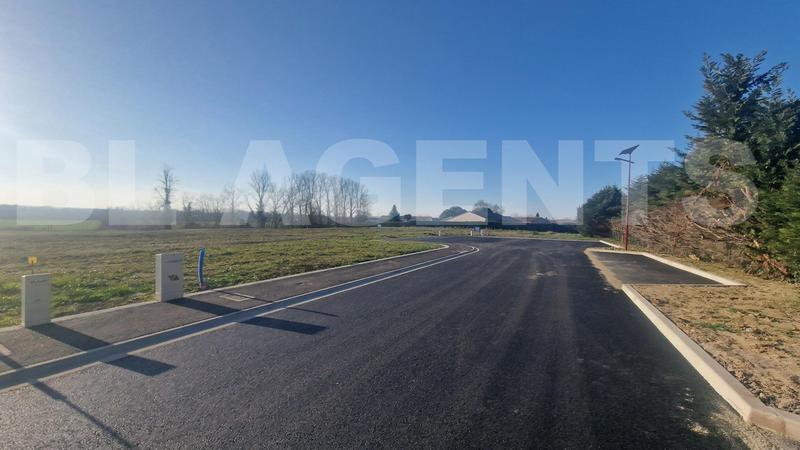 Terrain - 1 200 m²