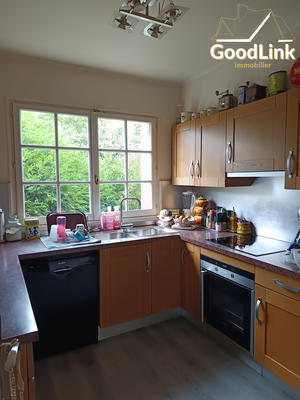 Maison - 97 m² - 5 pièces