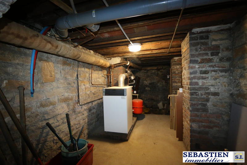 Maison - 122 m² - 8 pièces