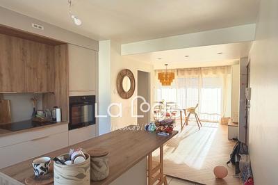 Appartement - 85 m² - 4 pièces